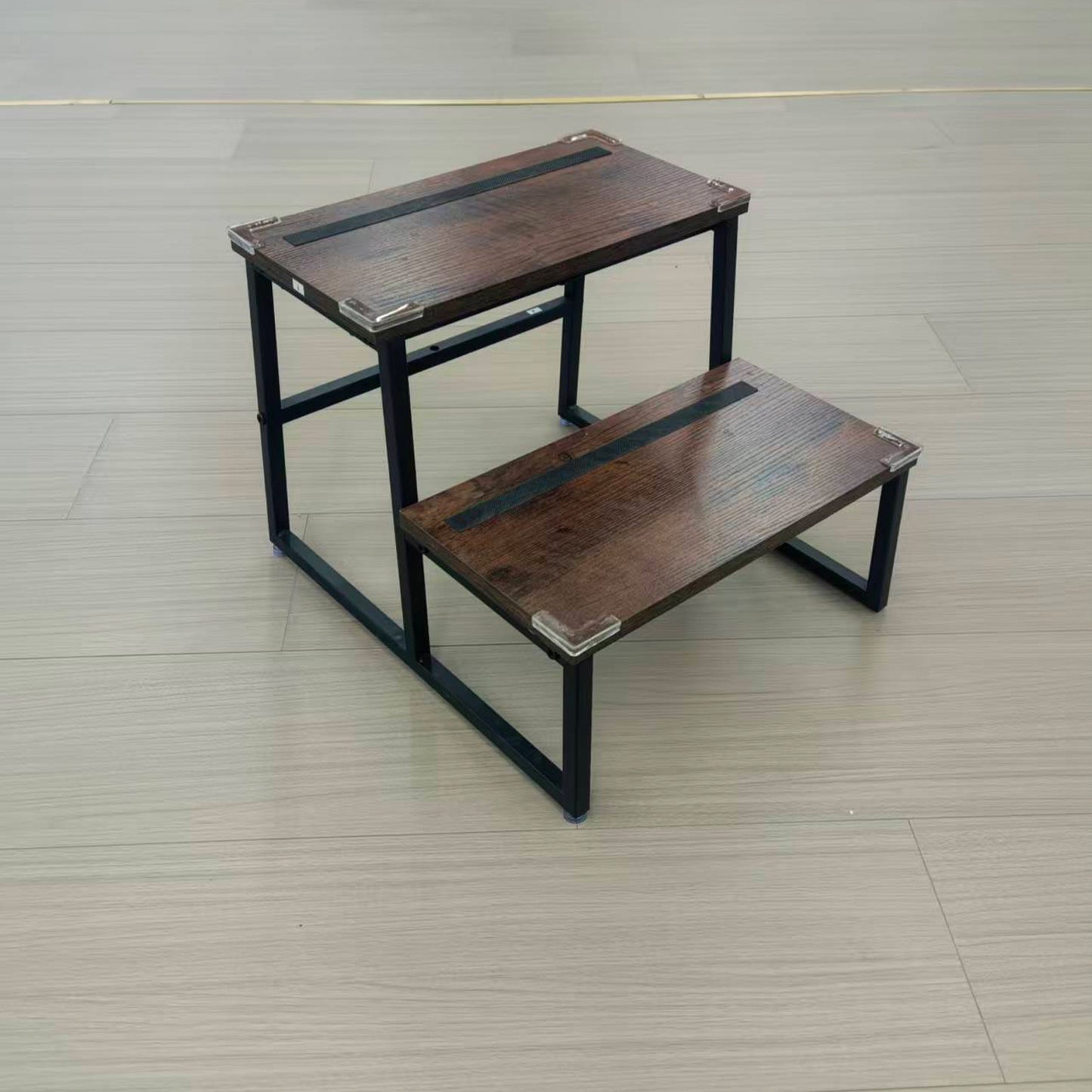 B2B Step Stool for Adults & Kids Holds up to 500Lb, Wooden&Metal. SK302